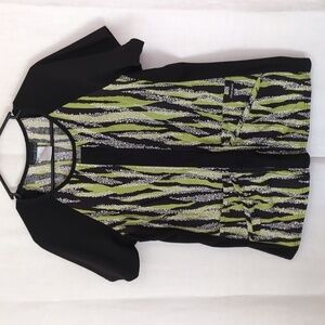 Cherokee Green Black Zebra Knit Side Scrub Top Size Medium